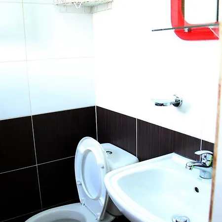 意大利酒店 地拉那